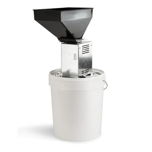 Зернодробарка електрична Зубрьонок з бочкою 22 літри 350 кг/годину