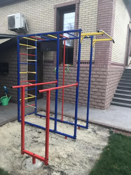 Вуличний спортивний комплекс