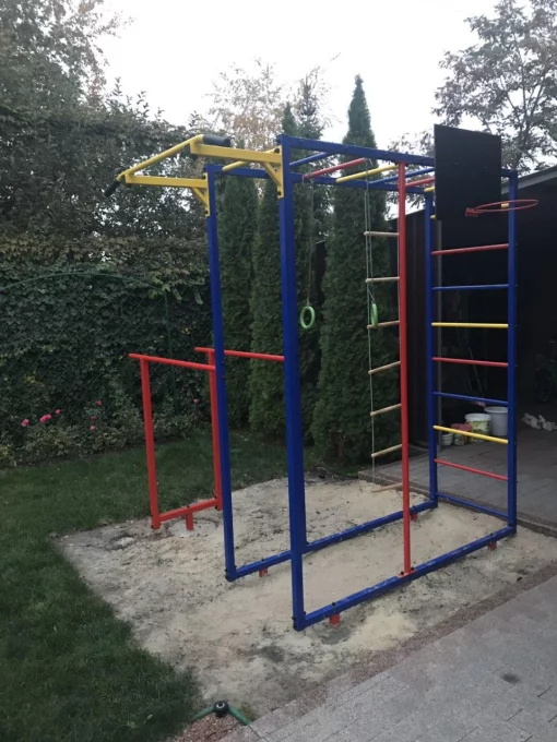 Вуличний спортивний комплекс