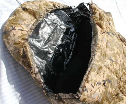 Зимовий Термо спальник до -40 метровий стьобаний. Спальний мішок для суворої зими з капюшоном Ботал Піксель