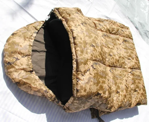 Теплий спальник зимовий піксель, метровий. Спальний мішок Ботал. Дуже широка, ковдра до -40