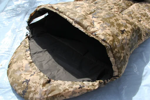 Спальник зимовий до -20&deg; Спальний мішок зимовий широкий 85*205см з капюшоном спальник ковдра Піксель