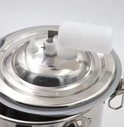 Доїльний апарат для корів та кіз